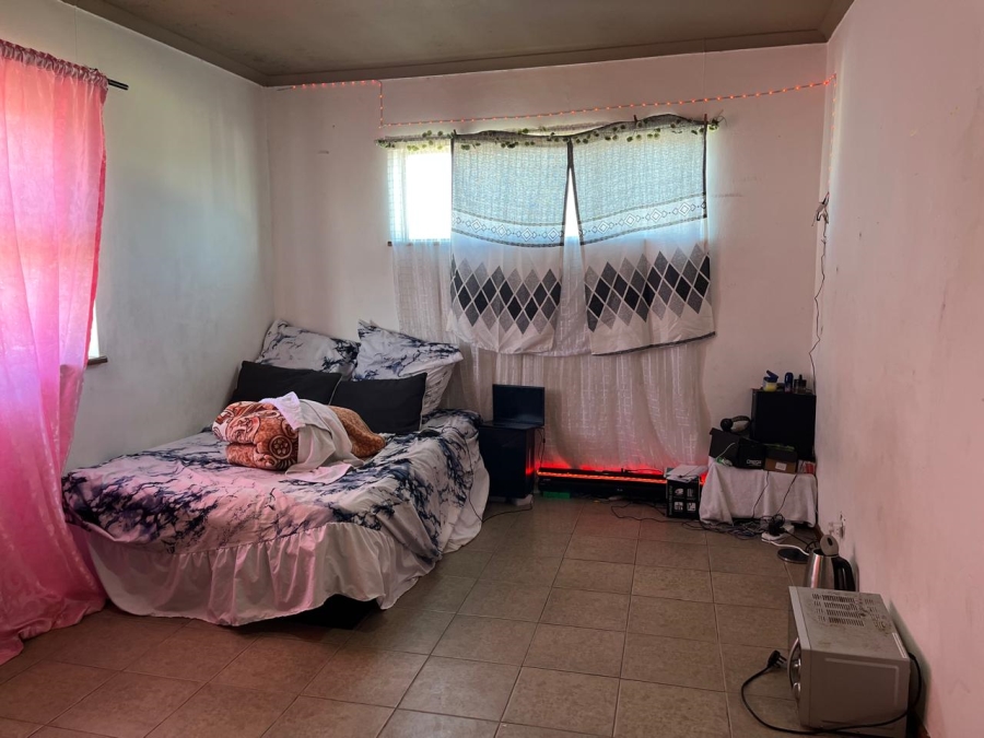  Bedroom Property for Sale in Cravenby Western Cape
